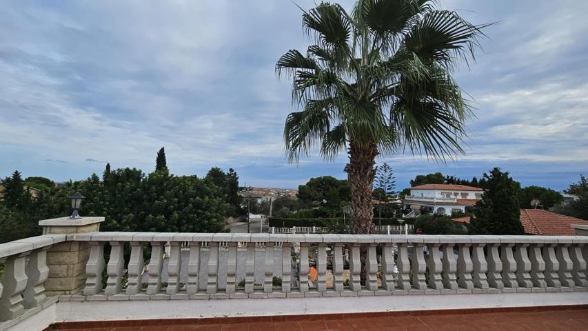 Chalet independiente con solárium y vistas al mar en Els Massos de Coma-ruga (El Vendrell) photo 0