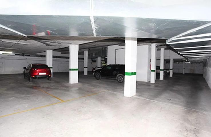 ¡Oportunidad parking en alquiler en el centro de Sitges! photo 0