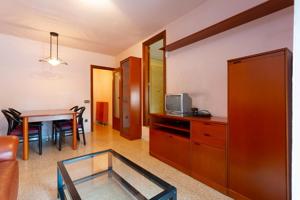 Piso y Local de venta en Hospitalet de Llobregat, (La Florida) photo 0
