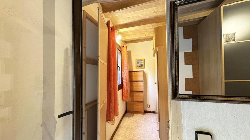 Piso en venta en finca señorial del año 1800 en Barcelona photo 0
