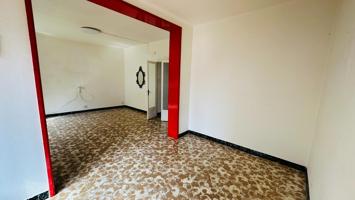 Vivienda en Cornellà photo 0