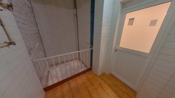 🏡 Gran piso en Viladecans con 4 habitaciones | Alquilado hasta agosto de 2030 | Rentabilidad del 4, photo 0