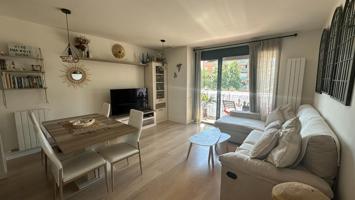 Piso en Castelldefels photo 0