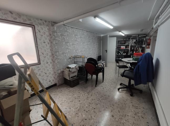 Se venden dos edificios conectados entre si en Mataró photo 0