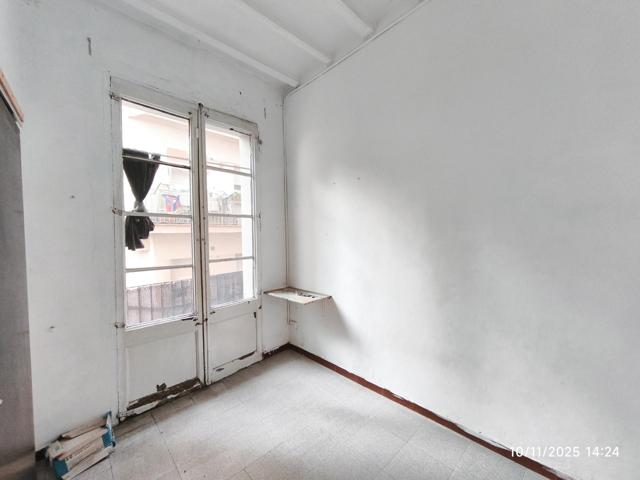 ¡Piso en venta en el centro de Barcelona! photo 0