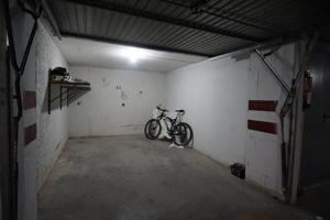 Plaza de Garaje en venta zona Avd. Ronda photo 0