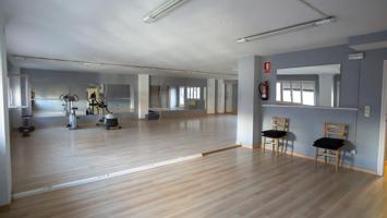 Entresuelo ideal para negocio gimnasio o cualquier otro tipo de negocio photo 0