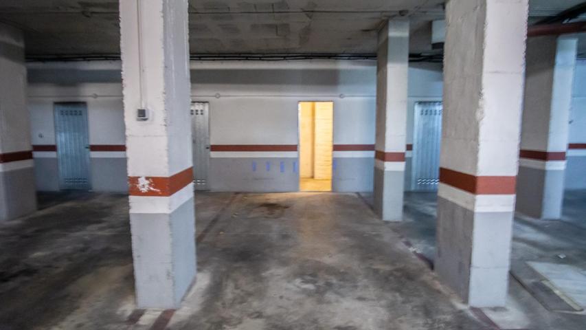 Alquiler garaje y trastero en zona avd. Madrid photo 0