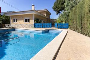 CHALET INDEPENDIENTE CON PARCELA photo 0
