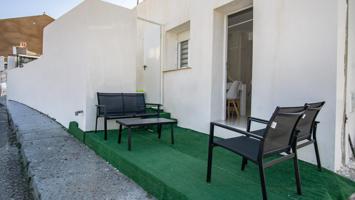 Casa en Planta Baja - Zona Estación – Totalmente Reformada y Lista para Entrar a Vivir photo 0