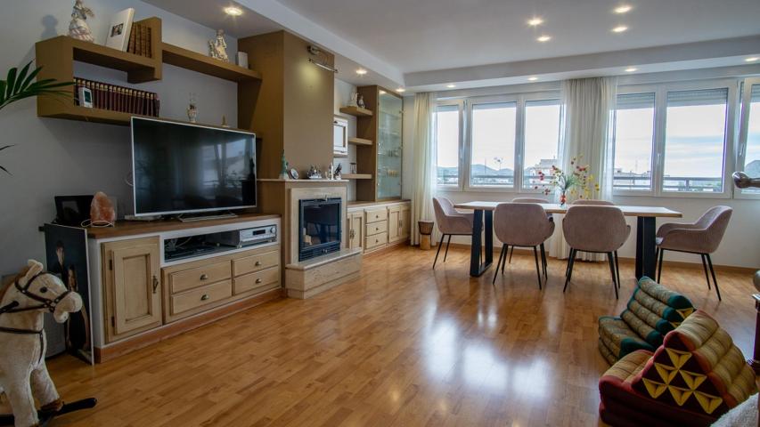 Ático Dúplex en Gran Avenida con Garaje y Amplias Terrazas photo 0