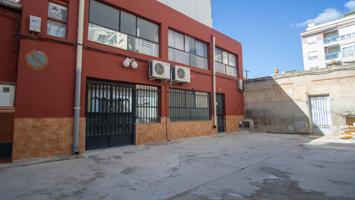 Casa Planta baja + alta zona avd. Madrid de Petrer photo 0