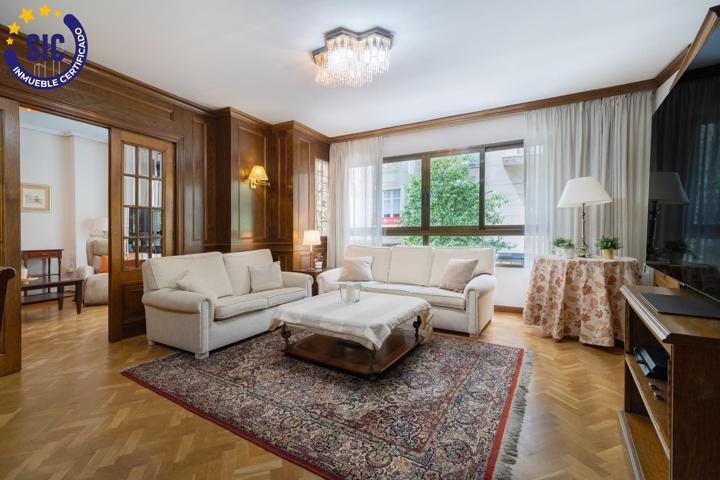 Piso amplio y elegante en venta en pleno centro de Valencia – Calle Hernán Cortés photo 0