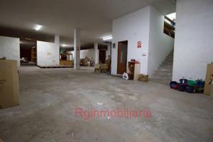 Nave Industrial En venta en Pza. Extremadura Y Alrededores, Don Benito photo 0