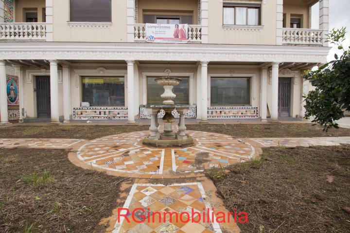 Nave industrial con piso en venta en poligono de Don Benito photo 0