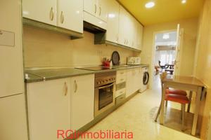 Piso con garaje en Avda. de la Constitucion - Don Benito photo 0