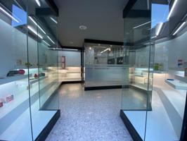 VENTA LOCAL COMERCIAL EN STA. MGDA MONTBUI ZONA CENTRO 70M2!! photo 0