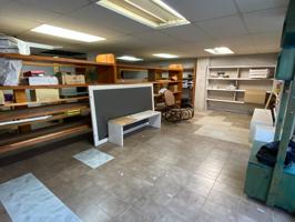 VENTA LOCAL COMERCIAL EN STA. MGDA MONTBUI ZONA CENTRO 65M2!! photo 0