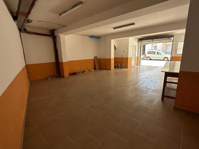 VENTA LOCAL COMERCIAL EN IGUALADA ZONA FÁTIMA 73M2 SEMINUEVO!! photo 0