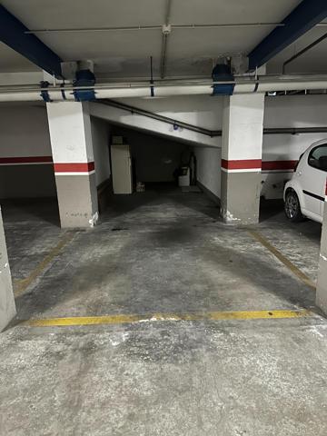 ALQUILER PLAZA DE PARKING PARA MOTO EN IGUALADA ZONA CENTRO!! photo 0