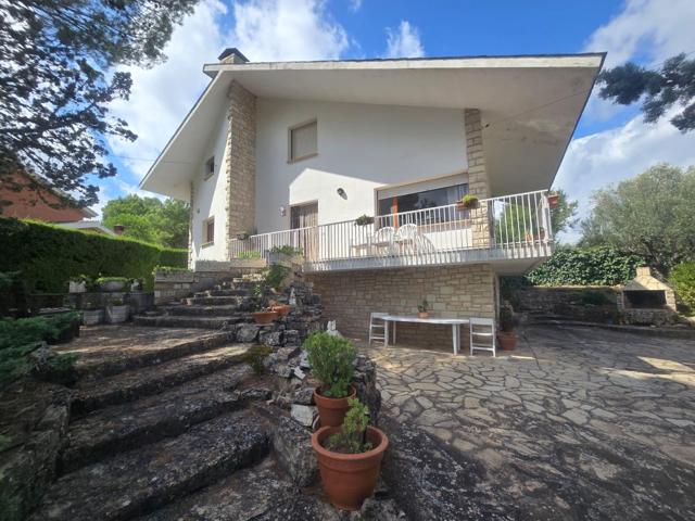 VENTA CHALET EN LA LLACUNA ZONA URB. LA PISCINA CON JARDÍN, GARAJE Y VISTAS!! photo 0
