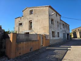 VENTA CASA EN LA LLACUNA ZONA ROFES GARAJE I JARDÍN!! photo 0