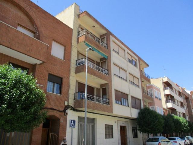 VIVIENDA EN BUENE STADO DE 130 M2. photo 0