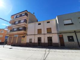 CASA CON PLANTA BAJA, PRIMERA ALTURA Y CAMARAS photo 0
