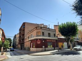 EDIFICIO CON ASCENSOR, GARAJE Y LOCAL COMERCIAL photo 0