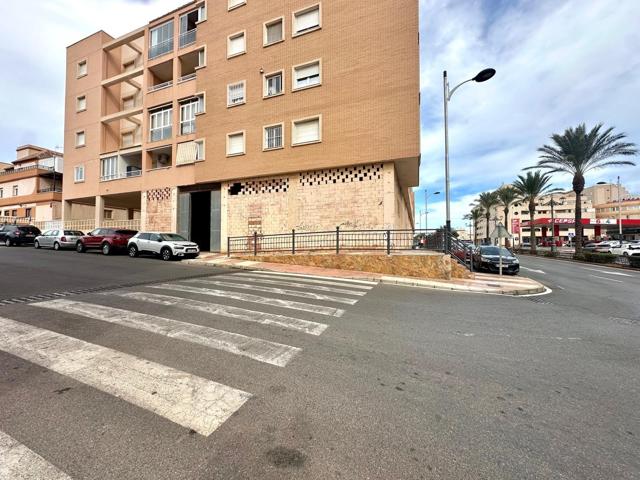 Oficina En alquiler en Urbanizacion, Roquetas De Mar photo 0