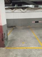 Oferta de párquing económico para vehículo compacto. ¡No la dejes pasar! photo 0
