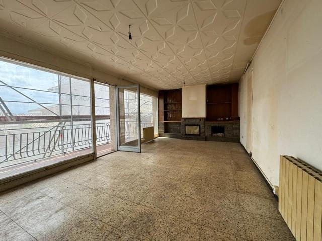 ¡Gran oportunidad! Vivienda con mucho potencial en finca de sólo dos vecinos photo 0