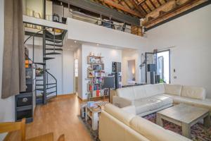 Un ático único en Manresa con alma modernista y vistas a Montserrat photo 0