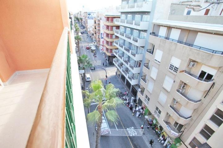 AMPLIO APARTAMENTO EN EL CENTRO DE TORREVIEJA photo 0
