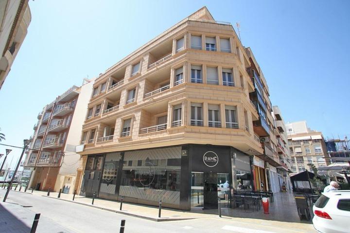 SE VENDEN 4 PLANTAS EDIFICIO EN EL CENTRO TORREVIEJA photo 0