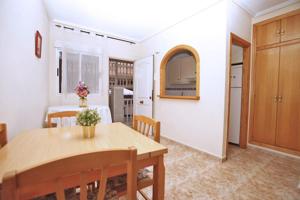 APARTAMENTO CON ENTRADA INDEPENDIENTE Y PATIO DE 25 M2 photo 0