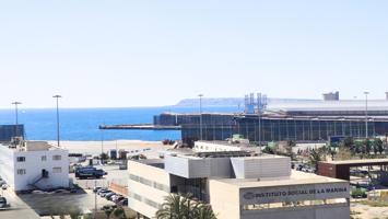 AMPLIO PISO EN VENTA CON VISTAS AL MAR Y UBICACIÓN PRIVILEGIADA EN ALICANTE photo 0