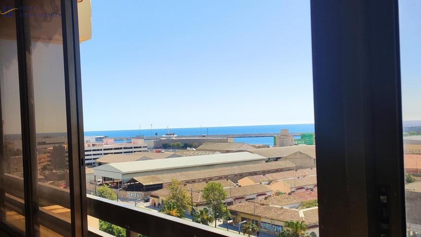 AMPLIO PISO EN VENTA CON VISTAS AL MAR Y UBICACIÓN PRIVILEGIADA EN ALICANTE photo 0