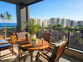 Exclusiva vivienda en Esquina con Vistas al Mar en PAU 5 – Un Hogar Único en Alicante photo 0