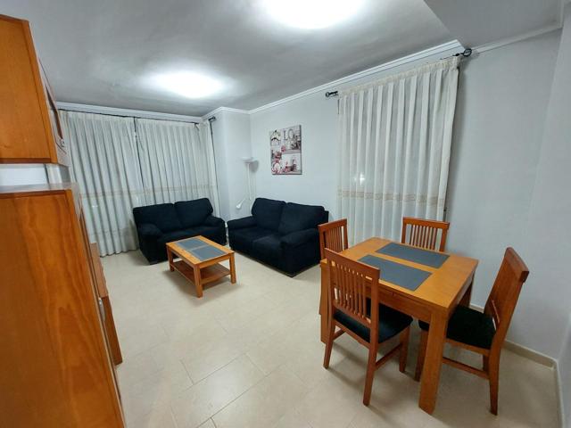 BONITA VIVENDA DE DOS DORMITORIOS Y UN BAÑO COMPLETAMENTE AMUEBLADA Y CON PLAZA DE GARJE INCLUIDA photo 0