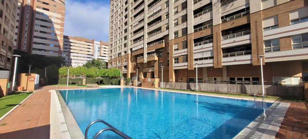 AMPLIA VIVIENDA de 4 DORMITORIOS ZONA  CIUDAD DE LAS CIENCIAS photo 0