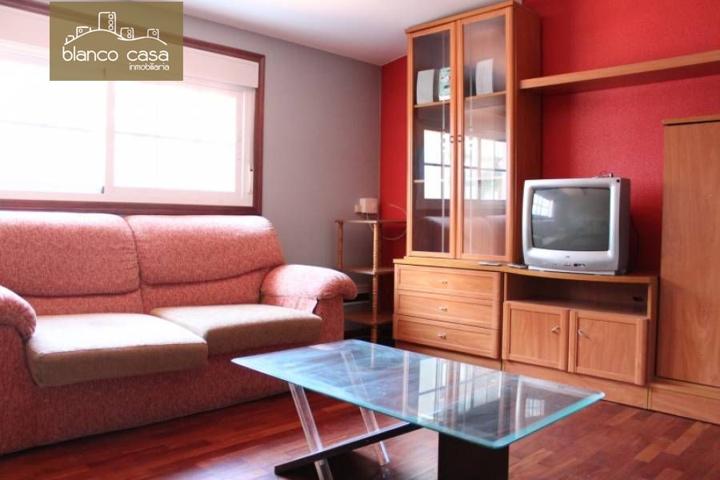 Alquiler piso 2 dormitorios en Desiderio Varela por 400€ photo 0