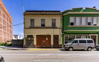🏡 CASA con 🌳TERRENO en pleno ✨ CENTRO DE CARBALLO – ¡A reformar a tu gusto! 🔨 photo 0