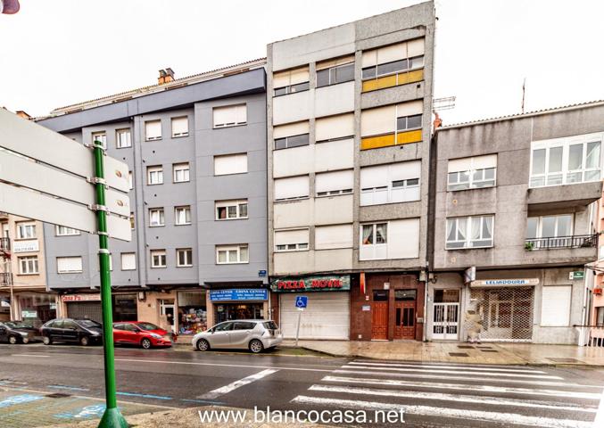 Alquiler Local comercial en Carballo photo 0