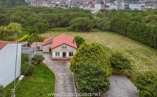 ¡¡CASA con 7220m2 de TERRENO SITUADA en PLENO NUCLEO de Carballo- A Coruña (Galicia )!! photo 0