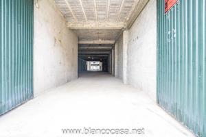 Bajo Comercial en ALQUILER en Calle Santa Eufemia - Carballo photo 0