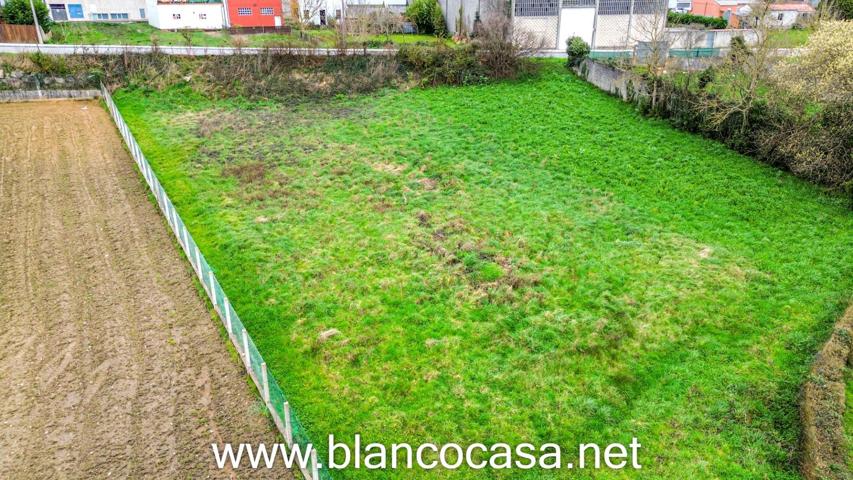 Solar URBANO de en venta en la AVDA BERGANTIÑOS, (Carballo- A Coruña) photo 0