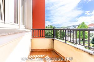 Piso por 75.990 € para entrar a vivir en Carballo (A Coruña) photo 0
