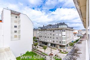 🏠 Se alquila apartamento sito en Calle Barcelona (Carballo -A Coruña) photo 0