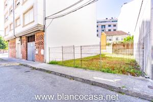 🏡 ¡OPORTUNIDAD! Solar urbano en venta en Calle Uruguay, Carballo (A Coruña) photo 0